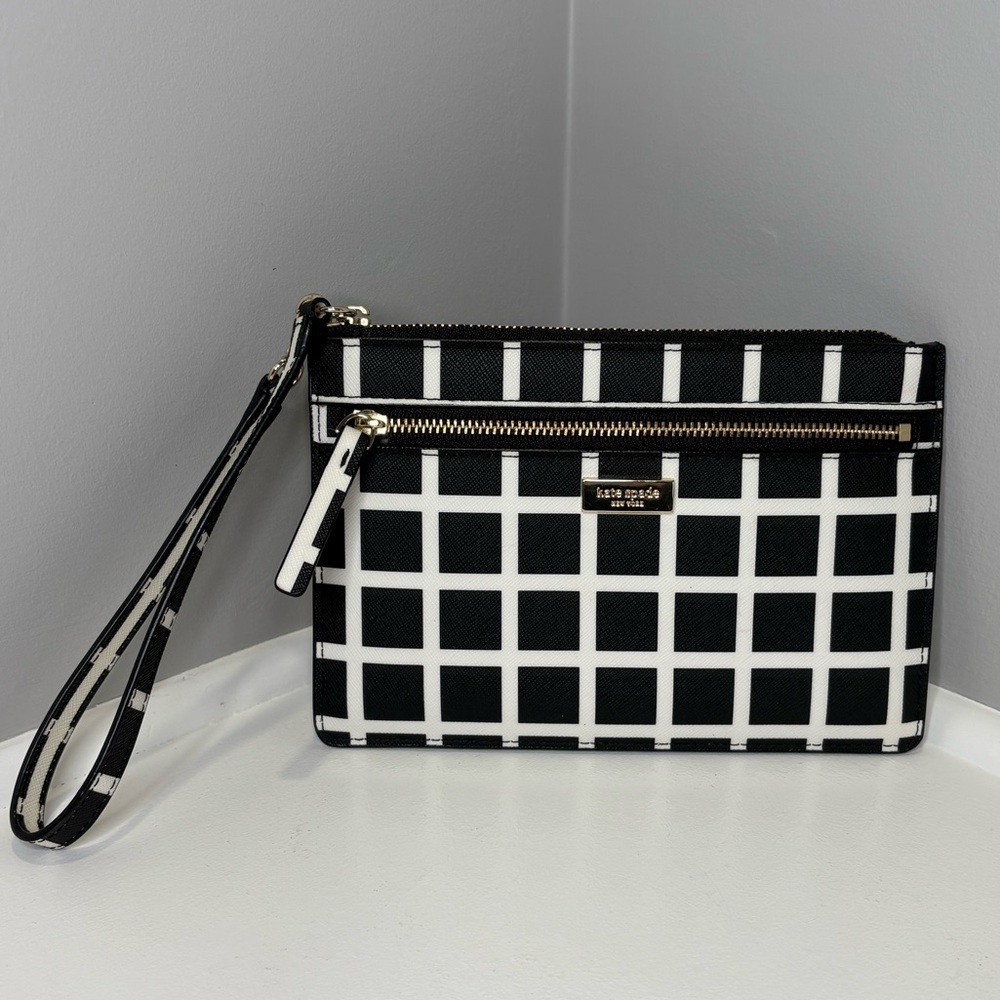 Kate Spade Laurel Way Tinie Wristlet Black and White Checkered Pattern